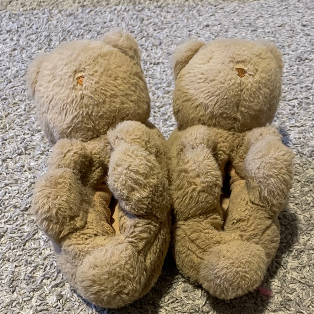Gap Kids bear slippers size 12-13